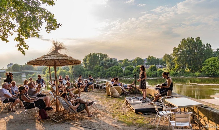 découvrez l'univers des paillotes, ces charmantes constructions en bois qui évoquent la détente et le dépaysement. que ce soit sur la plage ou au bord d'un lac, une paillote offre un espace convivial pour se retrouver en famille ou entre amis, tout en profitant de la nature. plongez dans l'ambiance tropique et savourez des moments inoubliables.