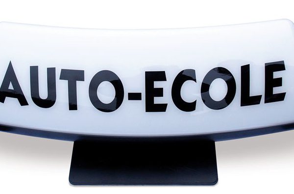 découvrez notre sélection de panneaux auto-école, idéaux pour la signalisation et l'apprentissage des règles de la route. assurez la sécurité et l'efficacité de vos cours de conduite avec des panneaux de qualité.