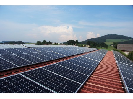 découvrez les tendances et innovations des panneaux solaires en 2025. informez-vous sur les meilleures technologies, les avantages écologiques et économiques, et comment ces solutions d'énergie renouvelable peuvent transformer votre consommation énergétique. explorez l'avenir de l'énergie solaire dès maintenant !