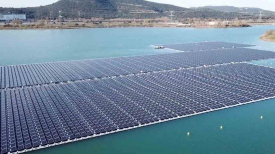 découvrez les avantages des panneaux solaires au maroc : économisez sur vos factures d'énergie, contribuez à la protection de l'environnement et profitez d'un ensoleillement optimal pour une énergie renouvelable durable.