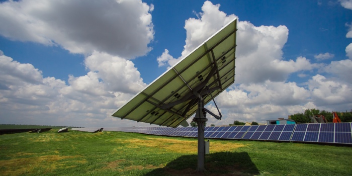 découvrez les avantages des panneaux solaires orientables, une solution innovante pour maximiser votre production d'énergie. adaptez l'angle de vos panneaux en fonction de la lumière du soleil et optimisez l'efficacité de votre installation photovoltaïque. idéal pour les particuliers et les entreprises soucieux de leur empreinte écologique.