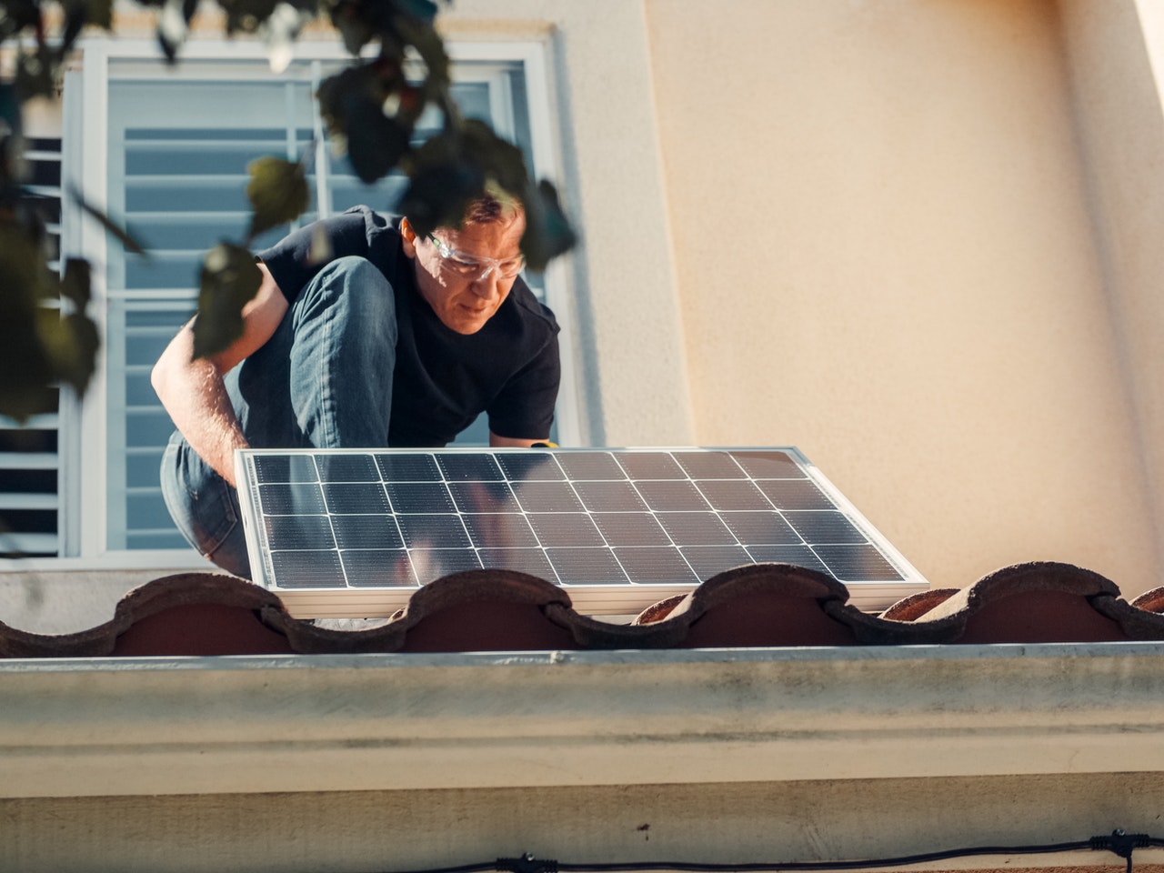 découvrez les avantages des panneaux solaires surimposés, une solution innovante pour maximiser l'efficacité énergétique de votre habitation. idéaux pour optimiser vos espaces tout en réduisant votre empreinte carbone, ces panneaux offrent une intégration harmonieuse sur vos toitures. optez pour une énergie renouvelable et durable !