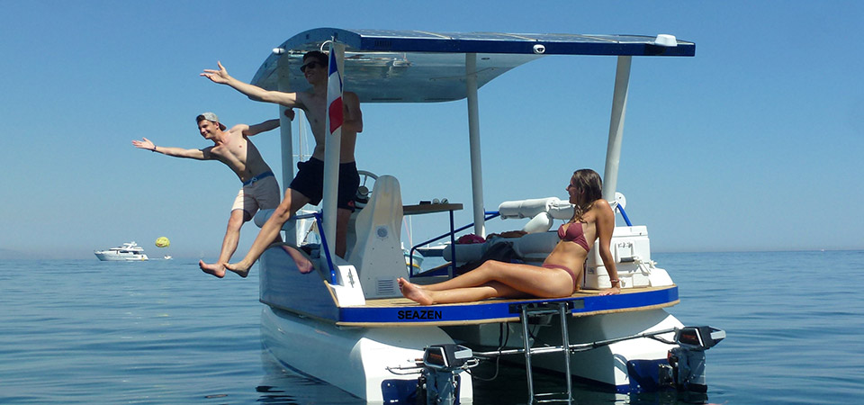 découvrez comment optimiser l'autonomie de votre voilier grâce aux panneaux solaires. profitez de votre aventure en mer en toute sérénité, en alimentant vos appareils sans renoncer au confort. explorez les meilleures options de panneaux solaires adaptés à la navigation et transformez votre expérience maritime.