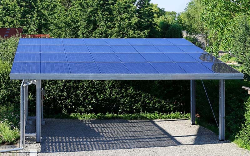 découvrez comment les panneaux solaires pour voitures transforment la mobilité verte, offrant une solution durable et écologique pour un avenir respectueux de l'environnement.