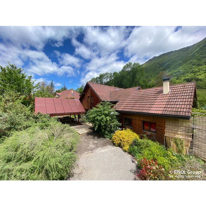 découvrez nos panneaux bisol rouge innovants qui allient performance et esthétique. parfaits pour vos projets de construction et de rénovation, ces panneaux offrent une solution durable et éco-responsable. transformez vos espaces avec style et qualité.