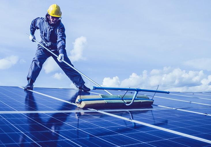 découvrez les avantages des panneaux photovoltaïques pour produire de l'énergie renouvelable. apprenez comment ils fonctionnent, leurs bénéfices écologiques et économiques, ainsi que les aides disponibles pour l'installation. transformez votre toiture en source d'énergie durable et réduisez votre facture d'électricité.
