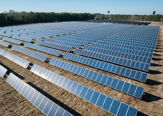 découvrez notre solution de panneaux photovoltaïques de 500m2, idéale pour optimiser votre production d'énergie solaire. profitez d'une installation performante et durable pour réduire vos factures d'électricité tout en contribuant à la protection de l'environnement.