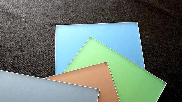 découvrez les panneaux photovoltaïques colorés, une solution innovante pour allier esthétique et production d'énergie solaire. transformez votre toiture en un véritable atout visuel tout en bénéficiant d'une source d'énergie renouvelable et écologique.