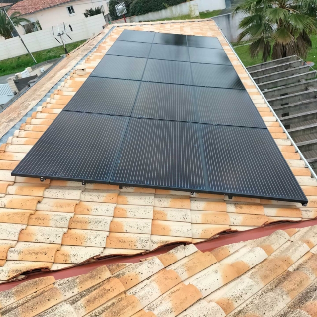 découvrez comment les panneaux photovoltaïques peuvent devenir une source de revenus rentables tout en réduisant votre empreinte écologique. optez pour des solutions durables et économisez sur vos factures d'électricité grâce à une énergie solaire accessible à tous.