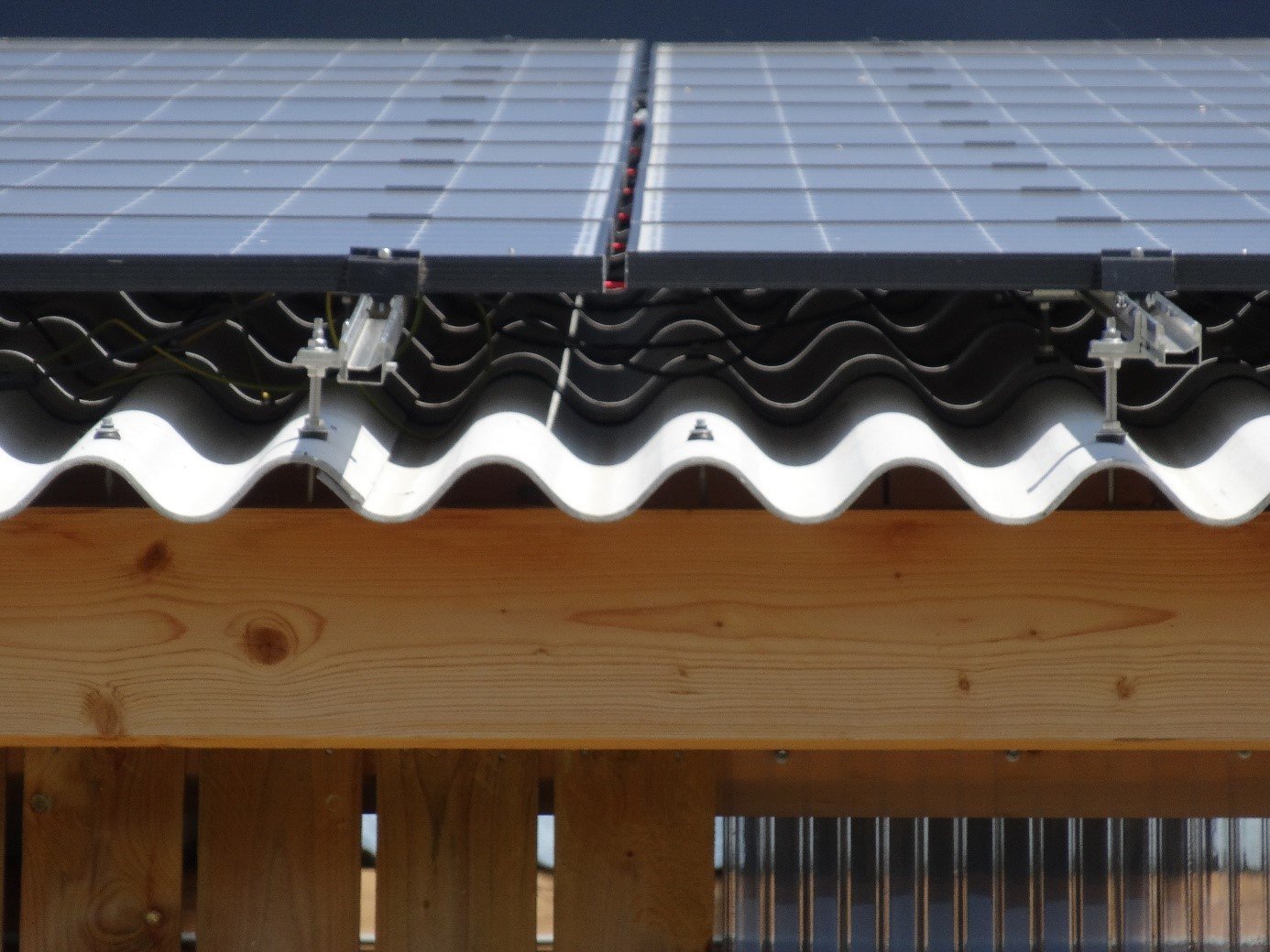 découvrez comment les panneaux photovoltaïques sur fibrociment peuvent transformer votre toiture en une source d'énergie renouvelable. profitez d'une installation innovante et durable qui maximisera votre efficacité énergétique et contribuera à la protection de l'environnement.