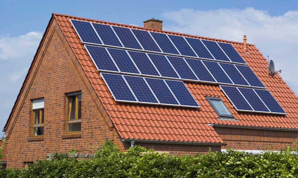 découvrez les avantages des panneaux solaires pour votre maison : une énergie renouvelable, des économies sur vos factures d'électricité et une contribution à la protection de l'environnement. informez-vous sur les différents types de panneaux, leur installation et les aides disponibles.