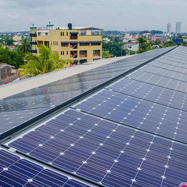 découvrez comment les panneaux solaires peuvent être installés en toute sécurité sur les bâtiments contenant de l'amiante. informez-vous sur les démarches à suivre, les réglementations en vigueur et les solutions pour une transition énergétique responsable.