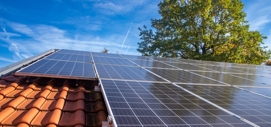 découvrez comment les panneaux solaires peuvent vous aider à réaliser d'importantes économies sur vos factures d'énergie. profitez des énergies renouvelables tout en réduisant votre impact environnemental.