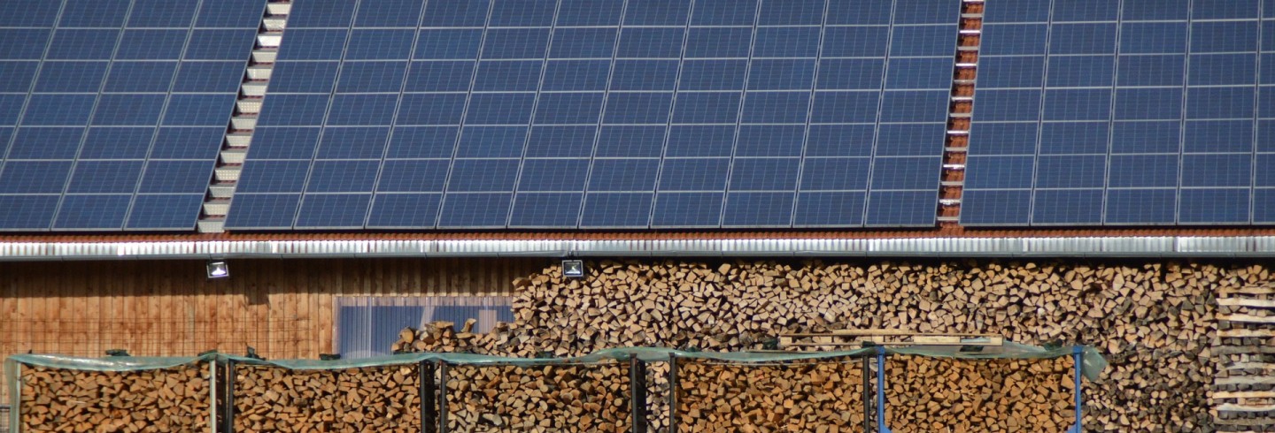 découvrez l'impact des panneaux solaires sur le climat et leur rôle clé dans la transition énergétique. apprenez comment cette technologie renouvelable contribue à réduire les émissions de gaz à effet de serre et à préserver notre planète.