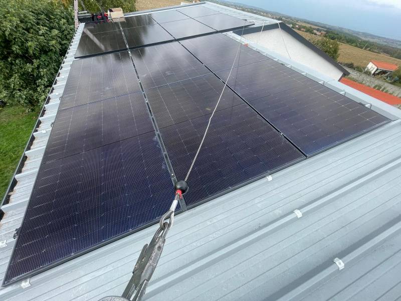 découvrez comment les panneaux solaires peuvent transformer votre consommation d'énergie en offrant une solution durable et économique. apprenez à optimiser votre consommation grâce à l'énergie solaire et à réduire votre facture d'électricité tout en préservant l'environnement.