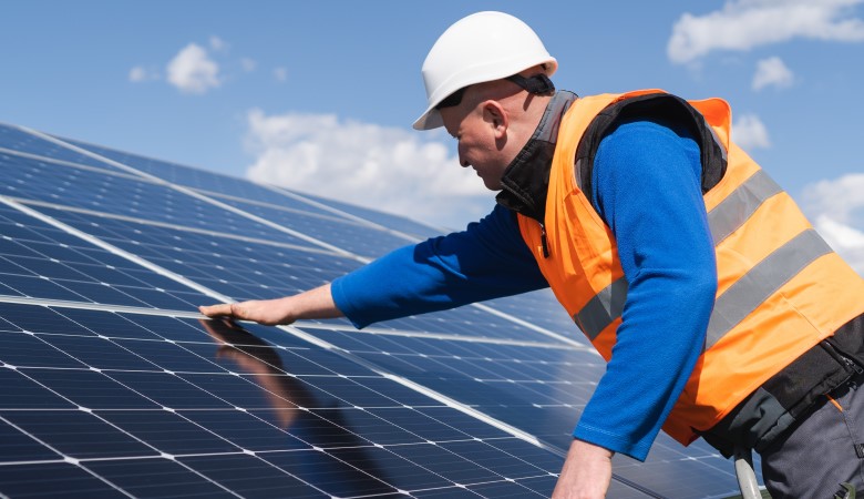 découvrez comment les panneaux solaires peuvent vous aider à réaliser des économies d'énergie significatives. apprenez les avantages financiers et environnementaux de l'énergie solaire pour votre maison ou votre entreprise.