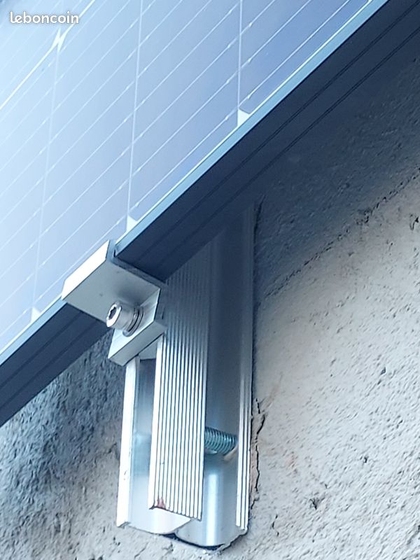 découvrez comment les panneaux solaires sur façade peuvent transformer votre bâtiment en une source d'énergie durable et esthétique. optimisez votre consommation énergétique tout en valorisant l'architecture de votre façade.