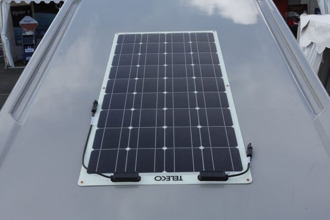 découvrez les dernières tendances en matière de panneaux solaires flexibles. apprenez comment cette technologie innovante transforme l'énergie solaire en offrant une installation facile et un rendement élevé, tout en s'adaptant à toutes vos surfaces.