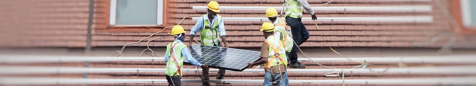 découvrez comment investir dans des panneaux solaires pour votre garage et profitez d'économies d'énergie significatives. transformez votre espace de rangement en une source de revenus tout en contribuant à un avenir durable.