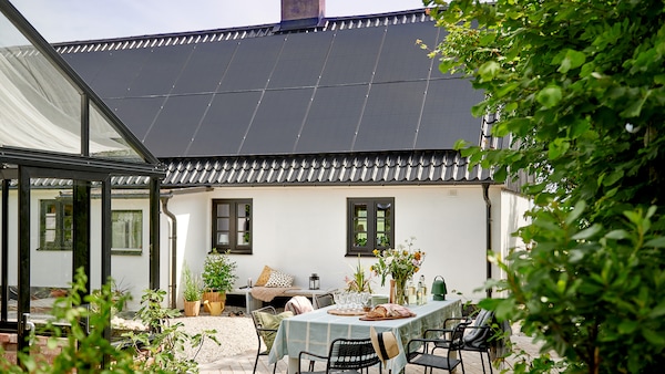 découvrez les panneaux solaires ikea, une solution durable et économique pour votre maison. profitez de l'énergie solaire et réduisez votre facture d'électricité grâce à des produits innovants et faciles à installer. engagez-vous pour l'environnement tout en bénéficiant d'un confort moderne.