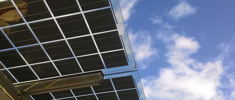 découvrez les panneaux solaires intégrés, une solution esthétique et performante pour maximiser l'énergie solaire tout en préservant l'harmonie de votre bâtiment. alliez écologie et innovation avec ces dispositifs discrets et efficaces.