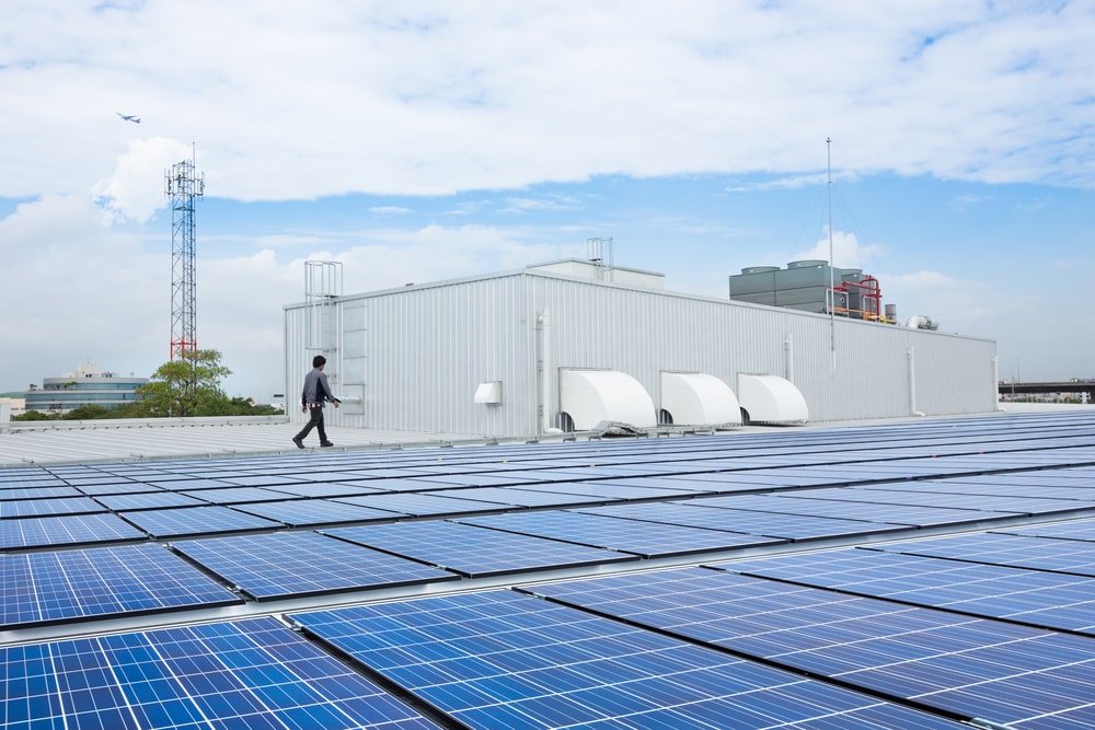 découvrez comment les panneaux solaires pour entreprises peuvent réduire vos coûts énergétiques tout en contribuant à un avenir durable. optez pour une solution écologique et rentable qui valorise votre image de marque.