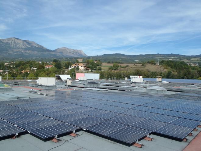 découvrez les avantages des panneaux solaires pour toits plats : une solution écologique et économique pour optimiser votre espace. installez des systèmes photovoltaïques adaptables et performants, adaptés à vos besoins énergétiques tout en valorisant votre patrimoine.