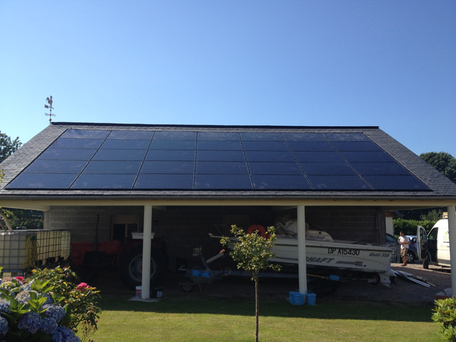 découvrez les avantages des panneaux solaires sur toiture pour produire de l'énergie propre et réduire vos factures. optez pour une solution durable et économique avec nos services d'installation professionnels.