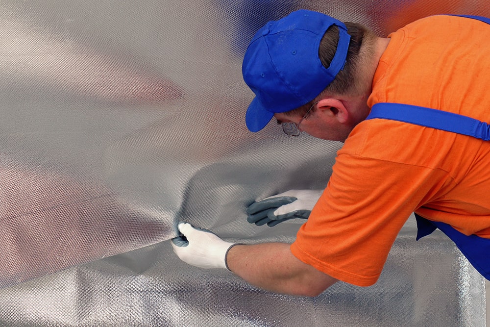 découvrez l'importance d'un pare-vapeur pour votre toit. apprenez comment cet élément essentiel protège votre habitation de l'humidité et améliore l'efficacité énergétique de votre maison. informez-vous sur les matériaux, l'installation et les avantages d'un bon pare-vapeur.