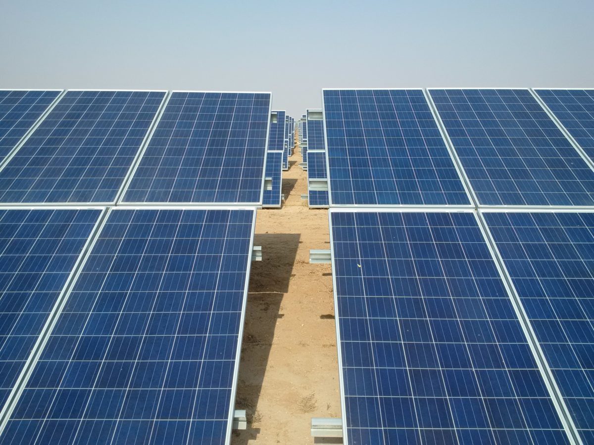 découvrez comment les partenariats en énergie verte favorisent la transition énergétique. explorez des solutions durables et innovantes pour un avenir respectueux de l'environnement avec des collaborations entre entreprises, organismes et collectivités.