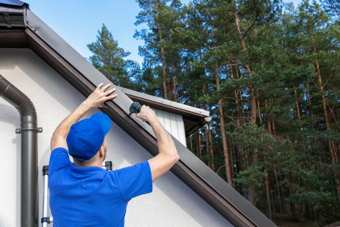découvrez nos astuces et conseils pour peindre facilement le débord de toit. apprenez les techniques incontournables, choisissez les bonnes peintures et assurez une finition durable pour embellir votre maison.