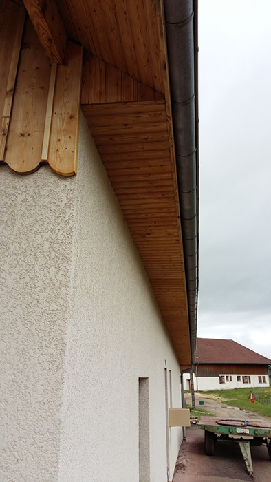 découvrez nos conseils pratiques pour peindre le débord de toit de votre maison. apprenez les techniques, les matériaux à utiliser et les étapes à suivre pour un résultat professionnel et durable. transformez l'apparence de votre toiture en quelques gestes simples.