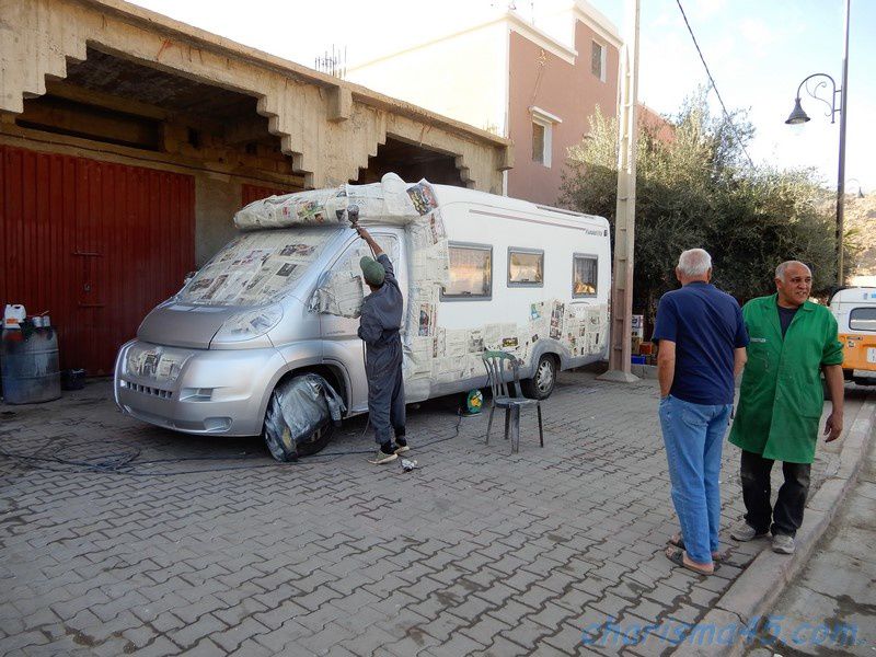 découvrez notre guide complet sur la peinture pour camping-car, incluant des conseils pratiques, des techniques recommandées et des astuces pour revitaliser votre véhicule tout en le protégeant des intempéries. personnalisez votre camping-car avec style et durabilité !