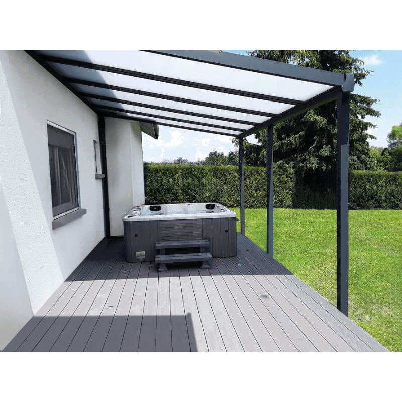 découvrez notre pergola en verre équipée d'un store ouvrant, alliant design moderne et fonctionnalité. profitez de votre extérieur tout en étant protégé des intempéries et du soleil. idéale pour créer un espace convivial et élégant dans votre jardin.