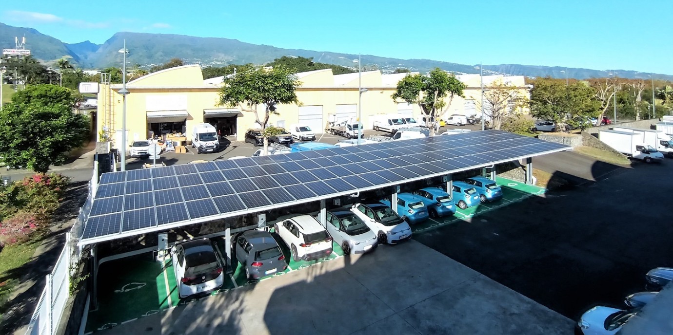 découvrez tout ce qu'il faut savoir sur le permis ombrière photovoltaïque : réglementation, démarches administratives et avantages pour votre projet d'installation de panneaux solaires sur ombrière. optimisez votre espace tout en contribuant à une énergie durable.