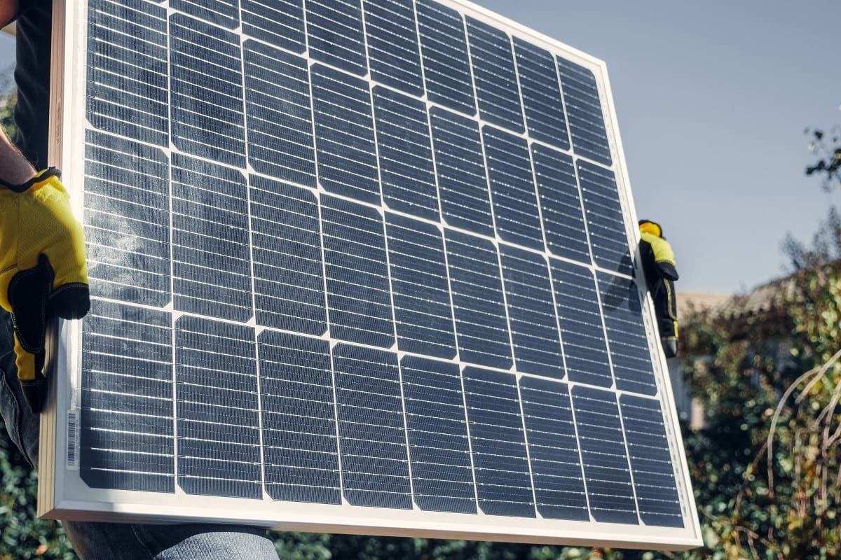découvrez comment le photovoltaïque transforme l'avenir des entreprises en offrant des solutions énergétiques durables et rentables. explorez les avantages et les innovations pour optimiser votre consommation d'énergie tout en contribuant à la protection de l'environnement.