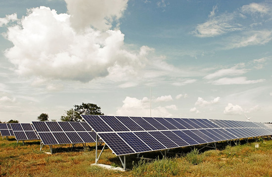 découvrez comment les systèmes photovoltaïques peuvent transformer des sites isolés en sources d'énergie durable. optimisez l'autonomie énergétique de vos installations éloignées grâce à des solutions adaptées et efficaces qui respectent l'environnement.