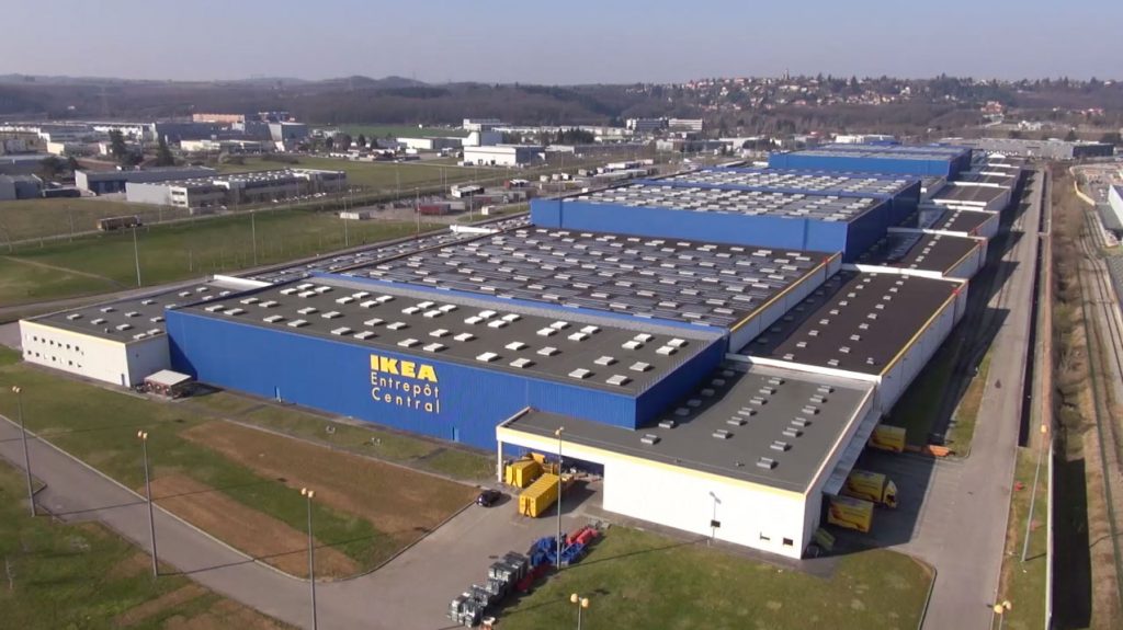 découvrez les solutions photovoltaïques d'ikea pour produire votre propre électricité. profitez d'énergie renouvelable à domicile tout en réduisant votre empreinte carbone et en réalisant des économies sur vos factures d'énergie avec des panneaux solaires accessibles et esthétiques.