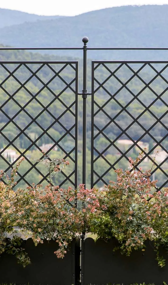 découvrez tout ce qu'il faut savoir sur les piliers de toit : leur importance, types, matériaux et conseils pour un choix optimal. assurez la solidité et l'esthétique de votre toiture grâce à nos recommandations spécialisées.