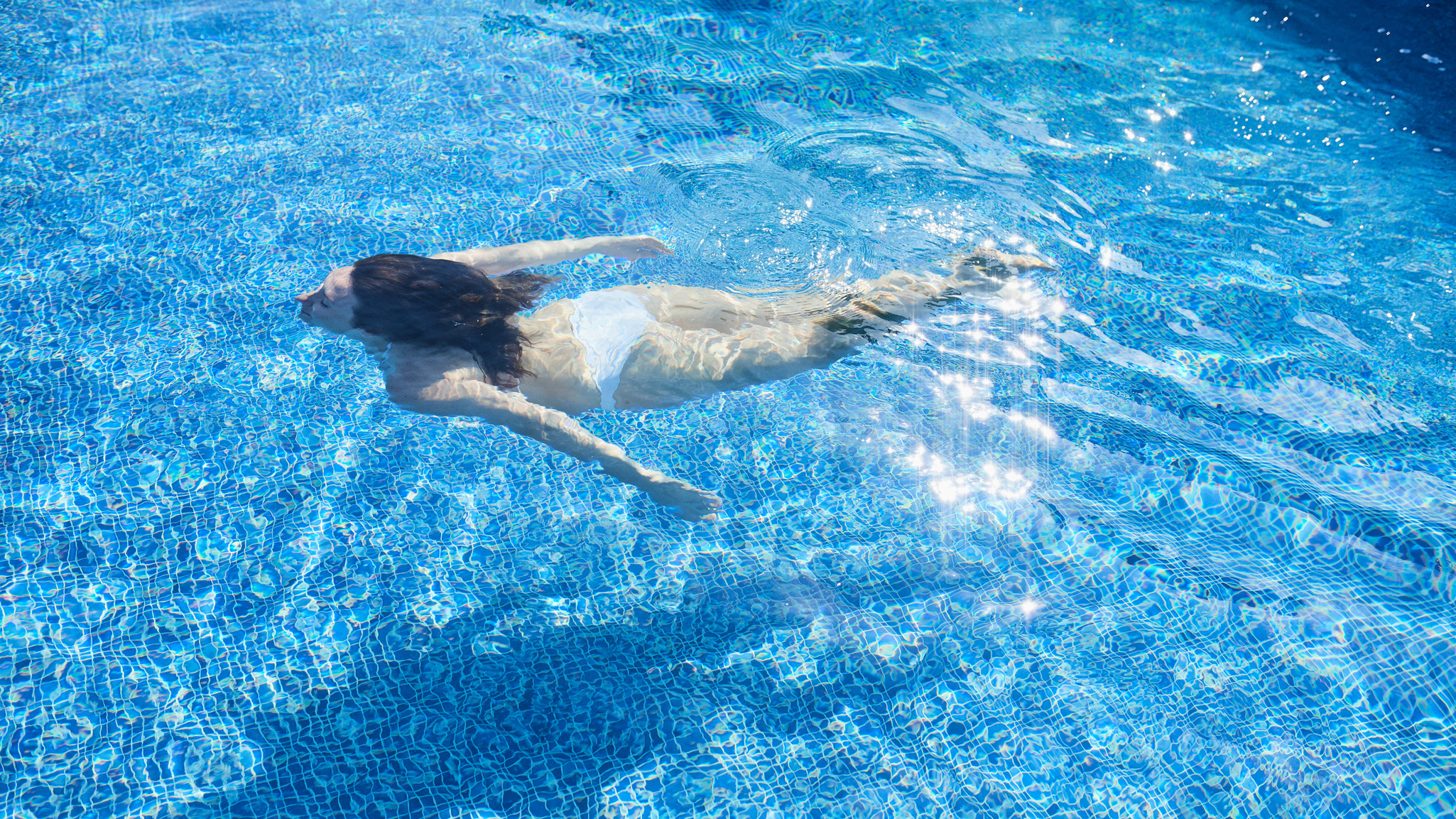 découvrez comment transformer votre espace extérieur avec une piscine sur le toit, un oasis de détente et un lieu de divertissement unique. profitez d'une vue imprenable tout en vous baignant dans le luxe. explorez nos idées et conseils pour réaliser votre projet de piscine surélevée.