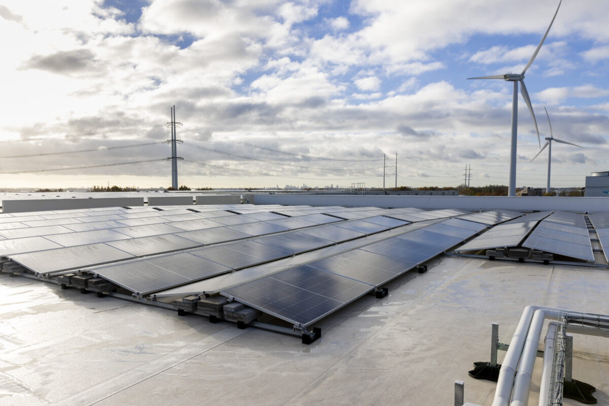 découvrez nos solutions de prêt solaire pour financer votre projet d'énergie renouvelable. profitez de taux compétitifs et d'un accompagnement personnalisé pour transformer votre foyer en une véritable source d'énergie verte.