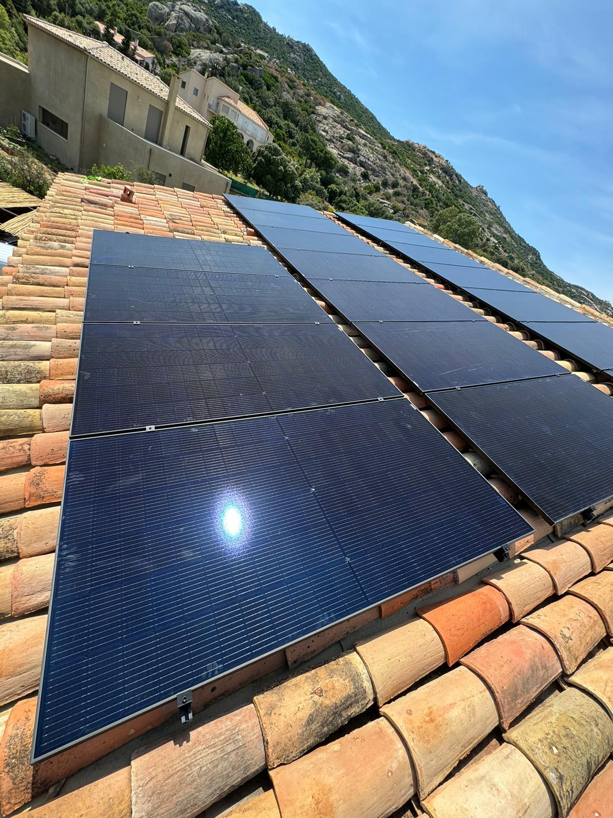 découvrez les tarifs des panneaux photovoltaïques et économisez sur votre facture d'électricité. comparez les prix, les marques et les installations pour choisir la solution énergétique qui vous convient le mieux.