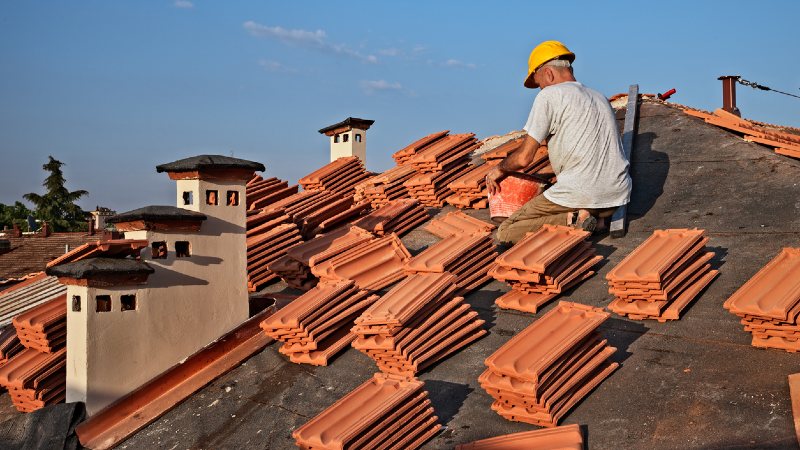 découvrez les tarifs de réparation de toit pour tous types de travaux. obtenez des informations sur les prix, les matériaux utilisés et les conseils d'experts pour prolonger la durabilité de votre toiture.