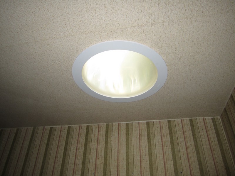 découvrez les avantages du puits de lumière velux, une solution idéale pour apporter luminosité et esthétisme à votre espace. profitez d'une ambiance chaleureuse tout en améliorant l'efficacité énergétique de votre intérieur.