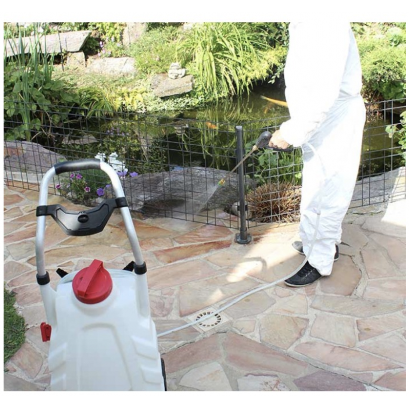 découvrez notre pulvérisateur de toit, l'outil essentiel pour l'entretien et la protection de vos surfaces extérieures. idéal pour appliquer des produits anti-mousse, anti-humidité et autres traitements, ce pulvérisateur vous garantit une efficacité maximale et une utilisation facile.