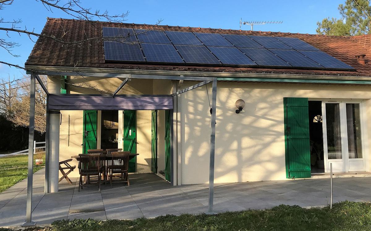 découvrez la réglementation photovoltaïque pour les particuliers en france. informez-vous sur les normes, subventions et obligations liées à l'installation de panneaux solaires, afin de maximiser votre projet énergétique tout en respectant la législation en vigueur.