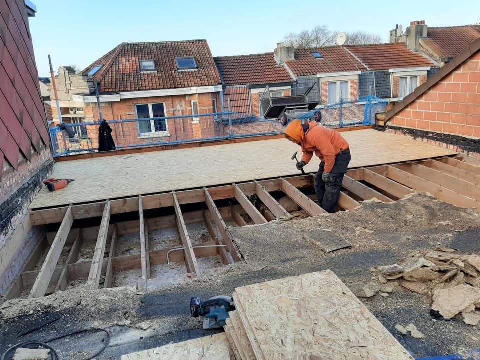 découvrez nos services de rénovation pour toits-terrasses, alliant esthétique et fonctionnalité. transformez votre espace extérieur en un lieu de détente et de convivialité avec nos solutions sur mesure, conçues pour résister aux intempéries tout en apportant une touche moderne à votre habitation.