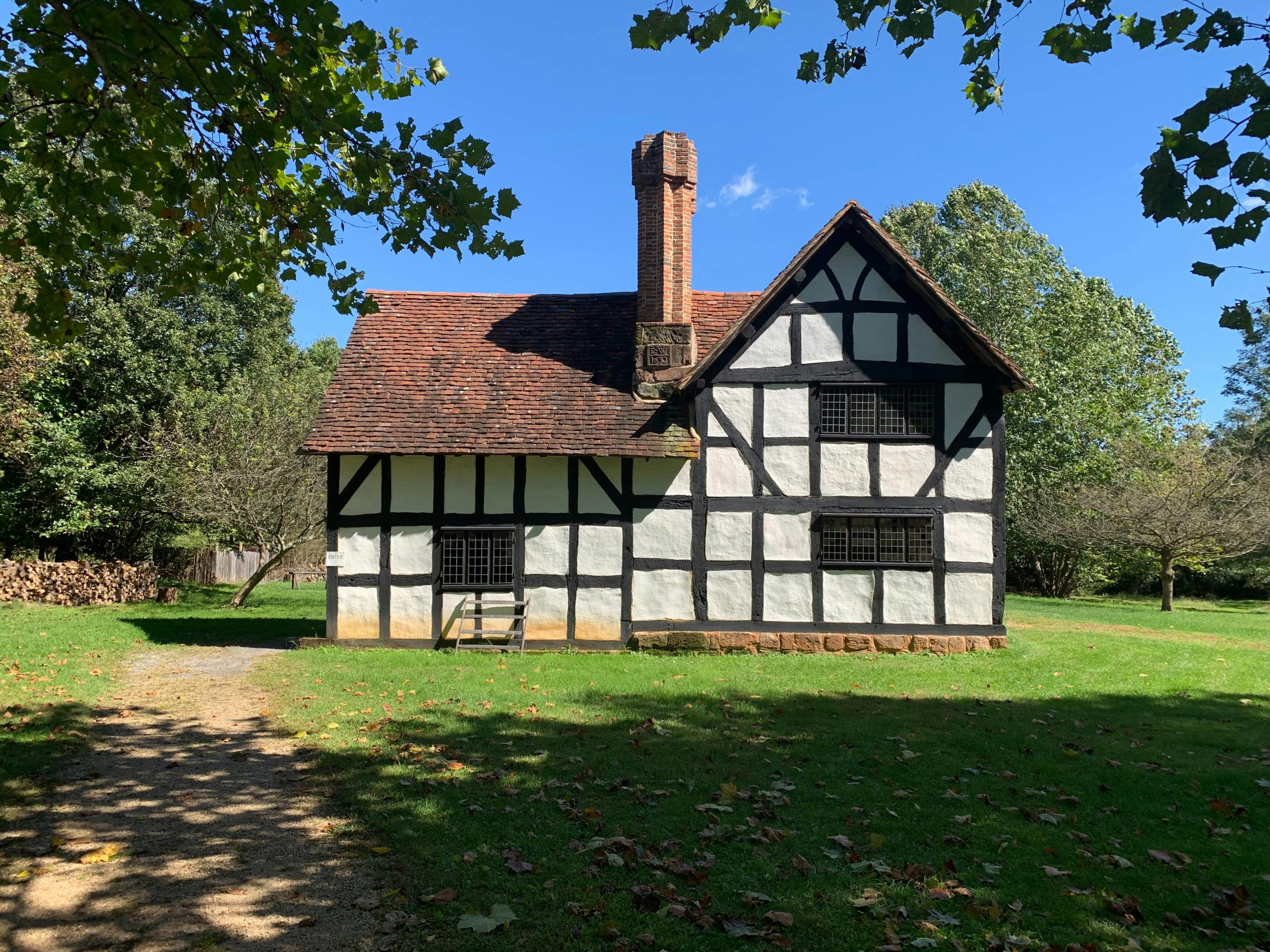 découvrez nos services de rénovation de toit pour redonner vie à votre maison. nous proposons des solutions sur mesure pour assurer étanchéité, isolation et esthétique à votre toiture. contactez-nous pour un devis gratuit!