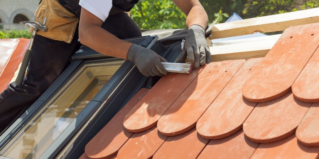 découvrez les meilleures tendances et conseils pour la rénovation de toiture en 2025. préparez votre maison pour l'année à venir avec des matériaux durables et des techniques innovantes. transformez votre toit tout en améliorant l'efficacité énergétique de votre habitation.