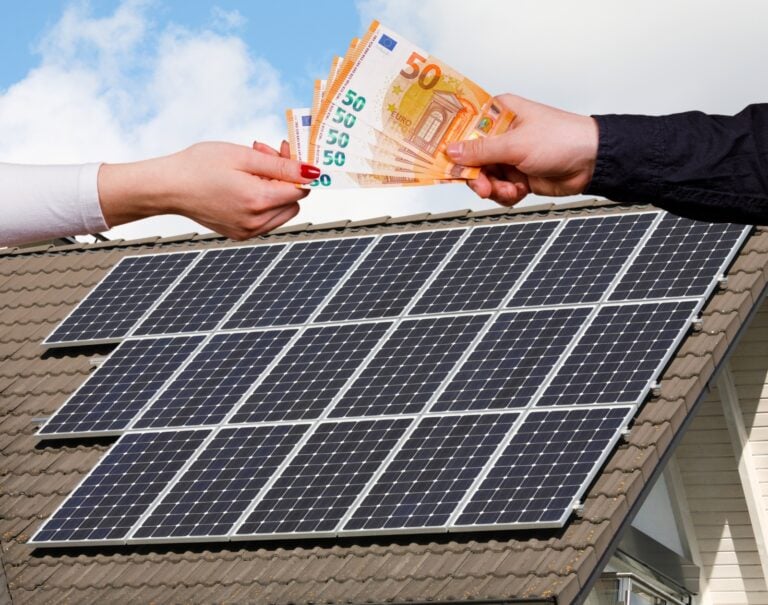 découvrez les prévisions de rentabilité des panneaux solaires pour 2025. analysez les bénéfices économiques, l'impact environnemental et les innovations technologiques qui rendent l'énergie solaire plus accessible et rentable que jamais. informez-vous sur les tendances du marché pour optimiser votre investissement.
